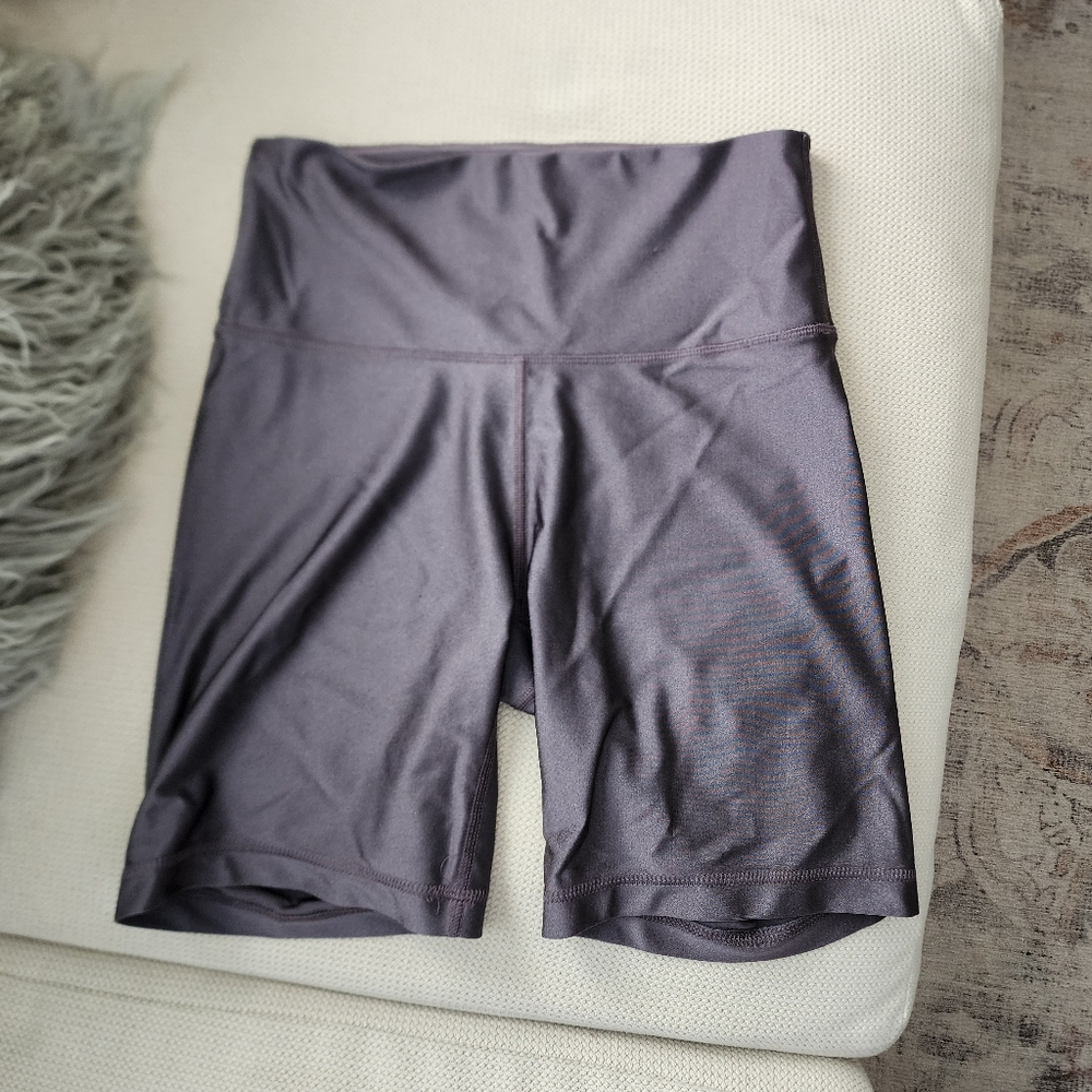 Aritzia TNA Biker Shorts